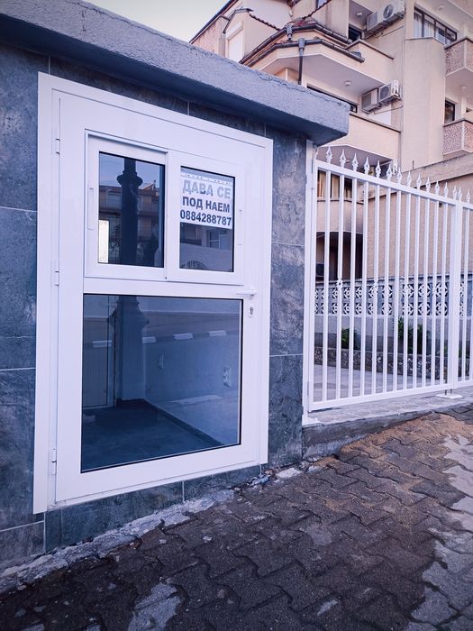 Дава се под наем Магазин в Свети Влас - 3 кв.м за 255 € - Снимка #1