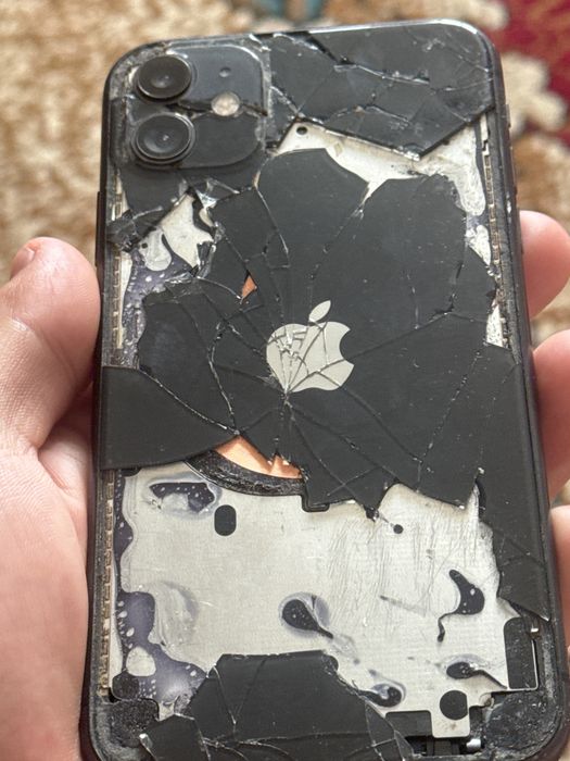 Iphone 11 karobka bor