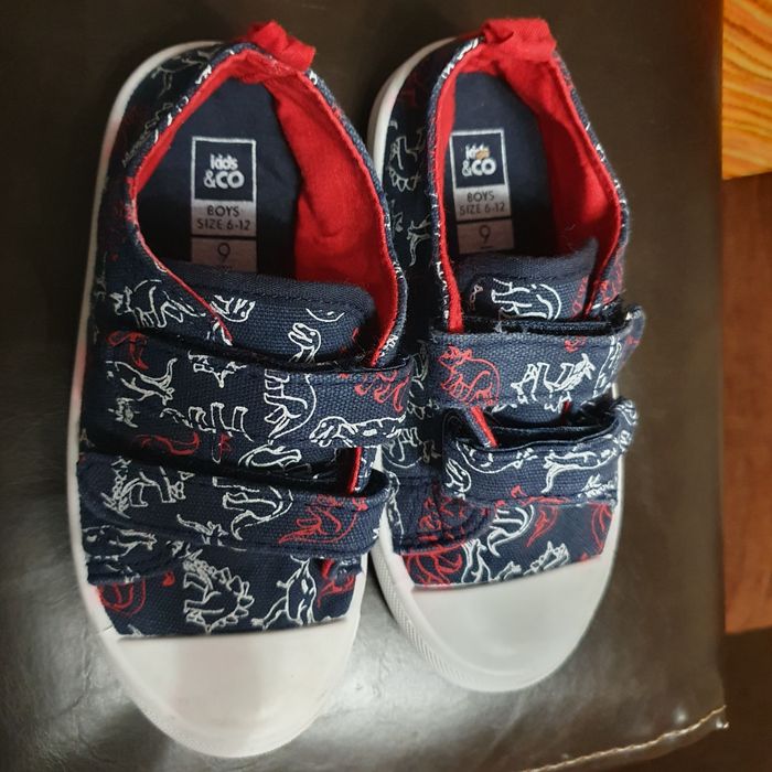 Детски пантофи за момче