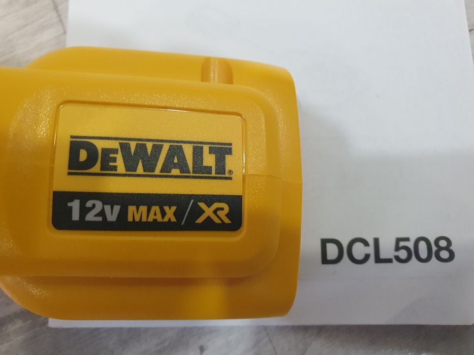 Фонарь Dewalt DCL 508 12 V