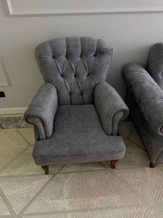 Продам диван и два кресло