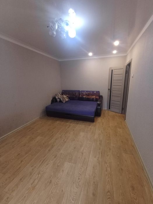 Сдам 2х комн квартиру