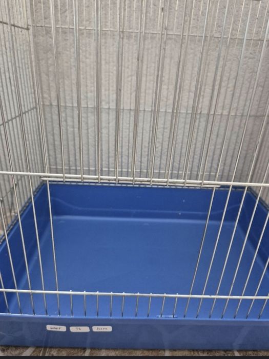 Голяма луксозна и по-малка  клетки