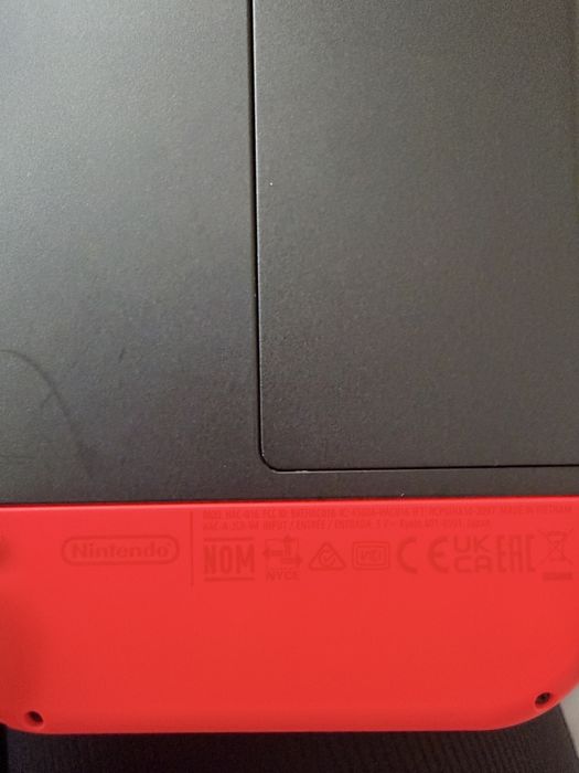 Nintendo Switch в перфектно състояние !