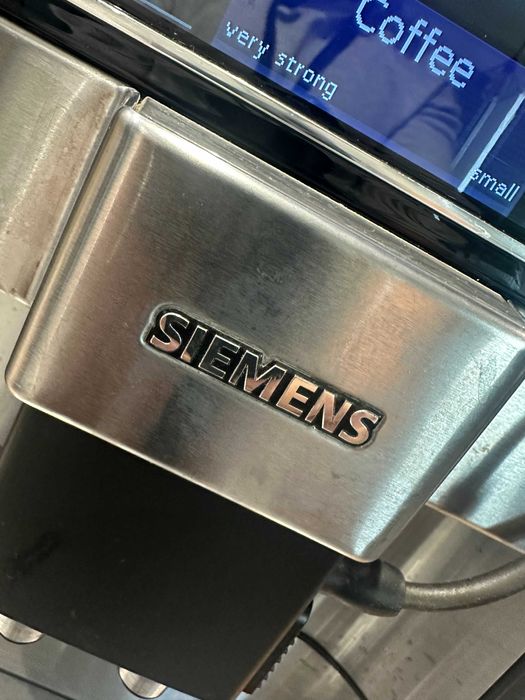 Кафемашина кафеавтомат каферобот Siemens EQ.6 Extraklasse EQ6  S700