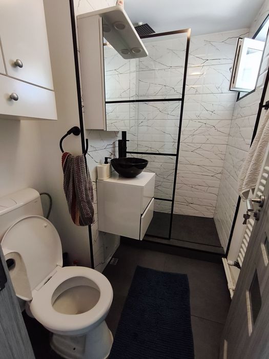 De închiriat Apartament 3 camere piata Progresului