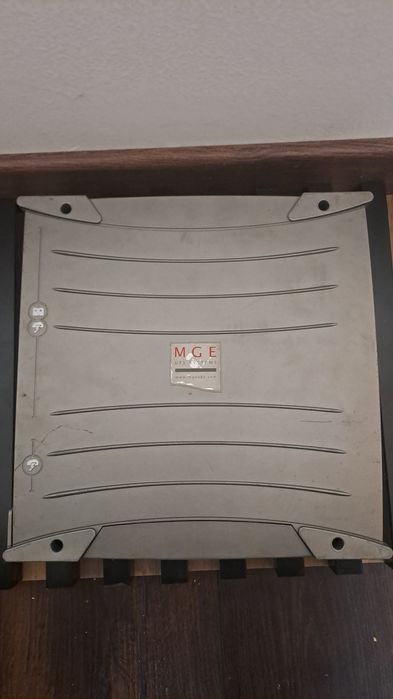 UPS MGE ellipse 600 urgent