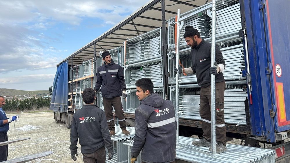 Скеле налично на склад 50хил м2 Доставка на деня в цялата страна .