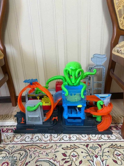 Хот вилс / HOT WHEELS