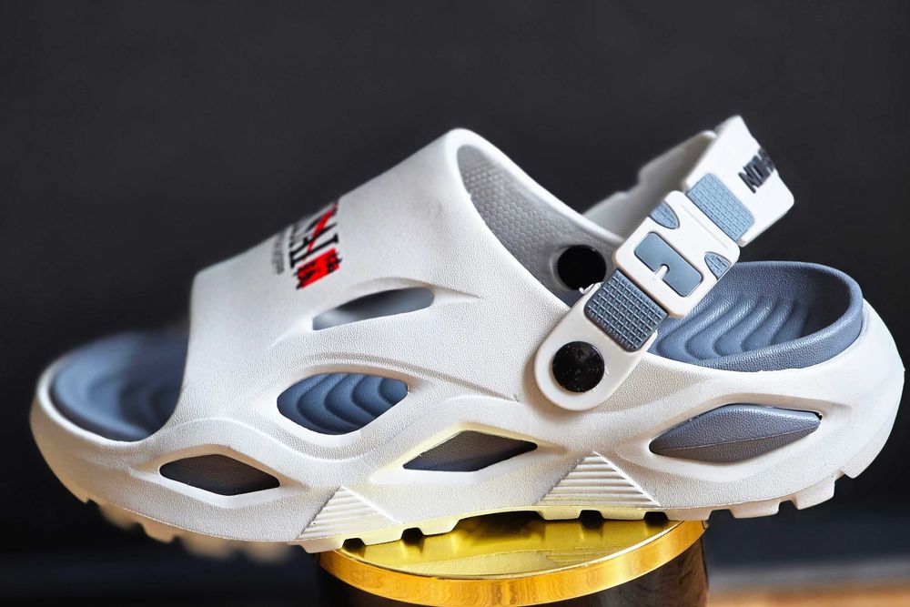 НОВИ , яки , футуристични и удобни джапанки. Номер 38,39,40,41