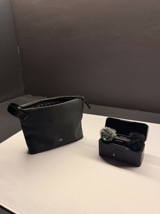 Микрофон DJI Mic Mini(2TX + 1RX + Charging Case) черный