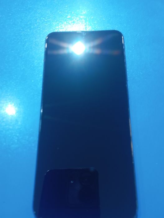 Срочно продаю Самсунг а3