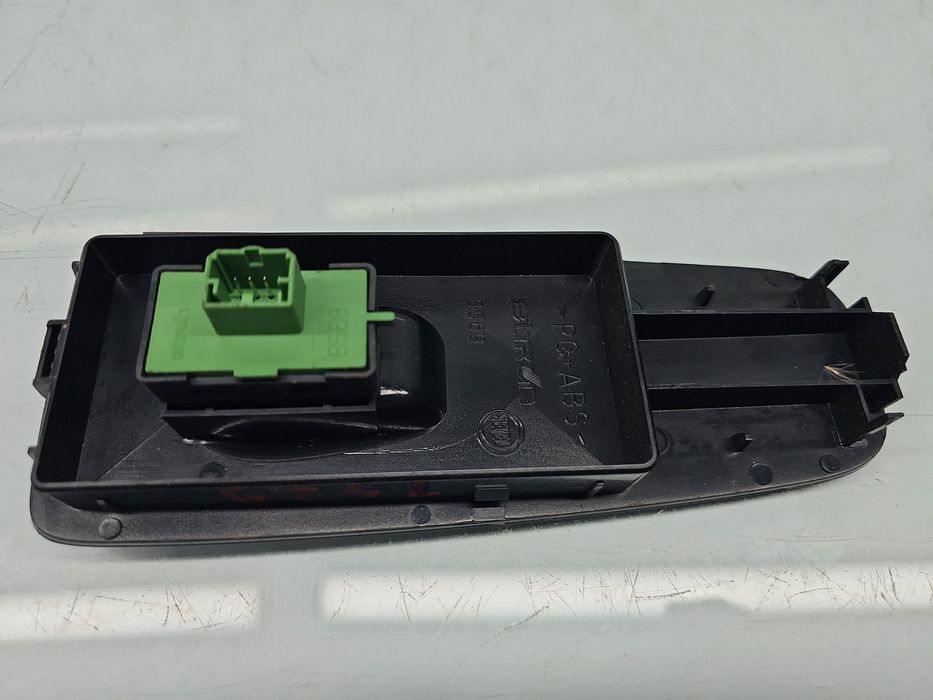 Buton geam dreapta fata PEUGEOT Boxer [Fabr 2006-prezent] 07355329060