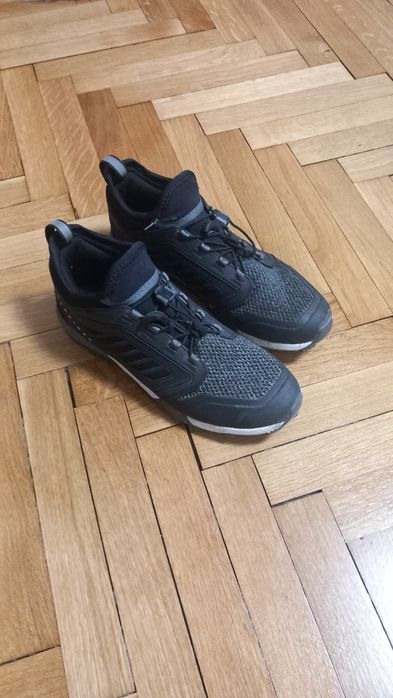 Обувки за колоездене