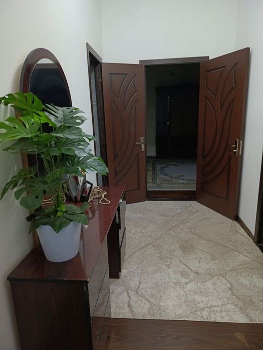Sergeli 5  bekat yonida 2 xonali uy