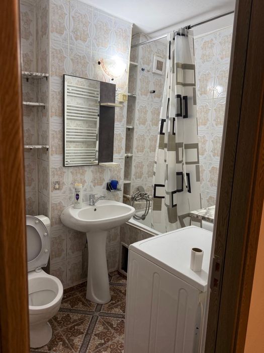 Poprietar inchiriez garsoniera , confort 1