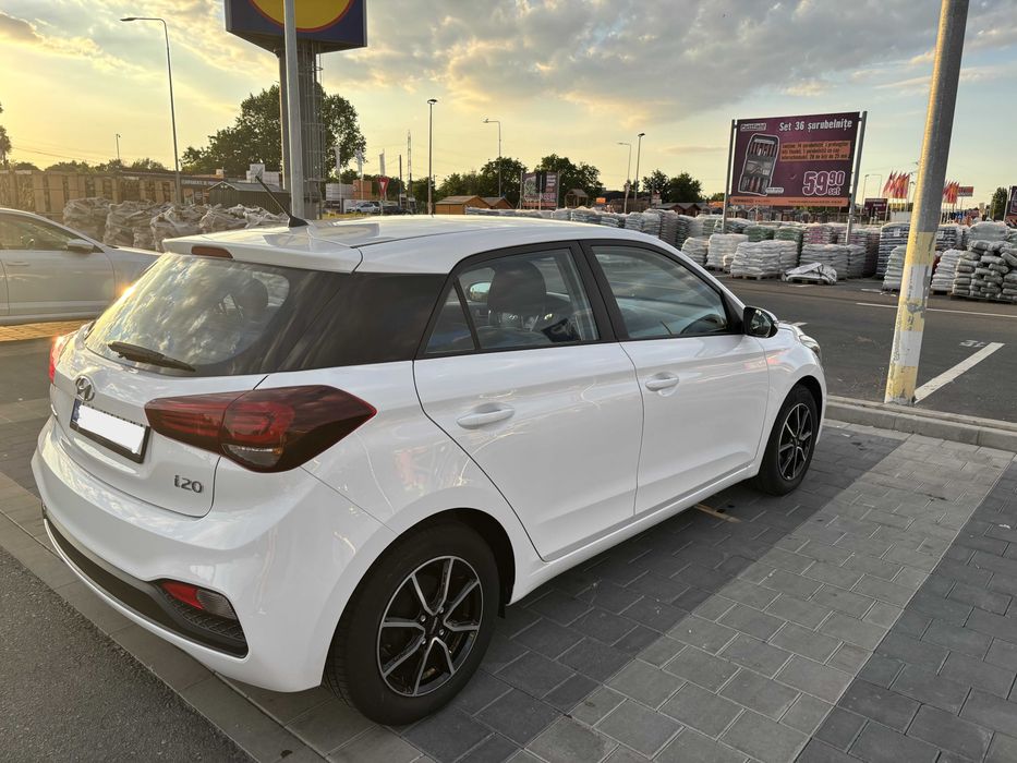 HYUNDAI i20 2018 — imagine 3