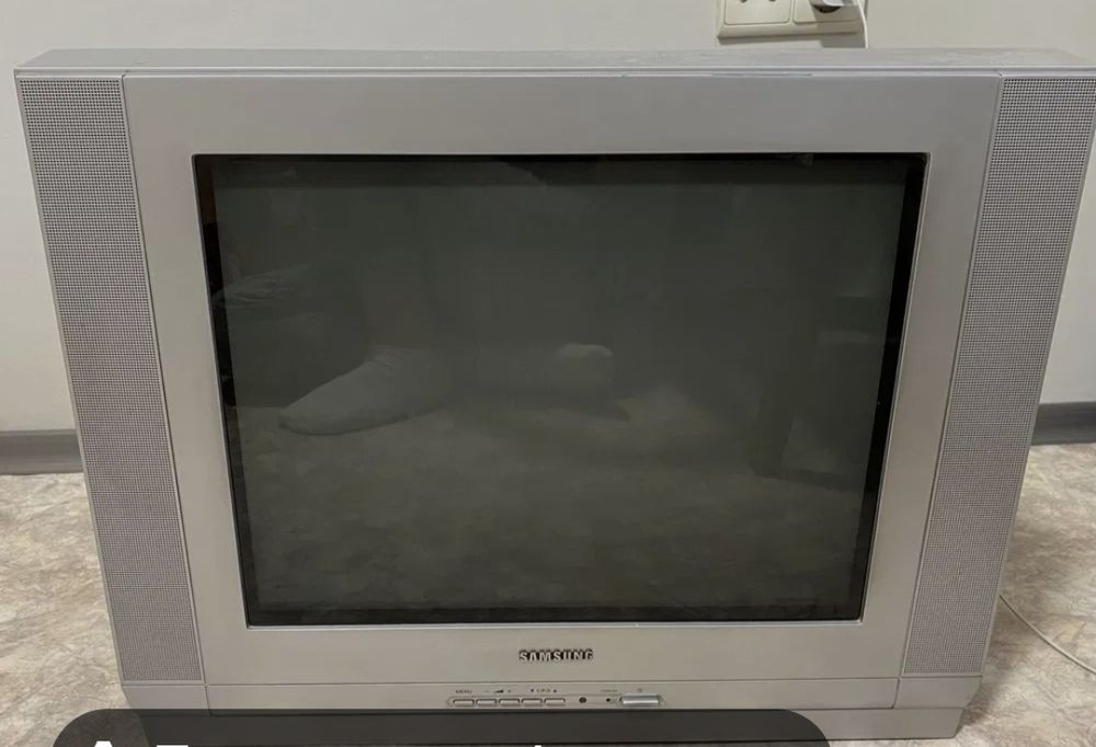 Продам телевизор Самсунг!
