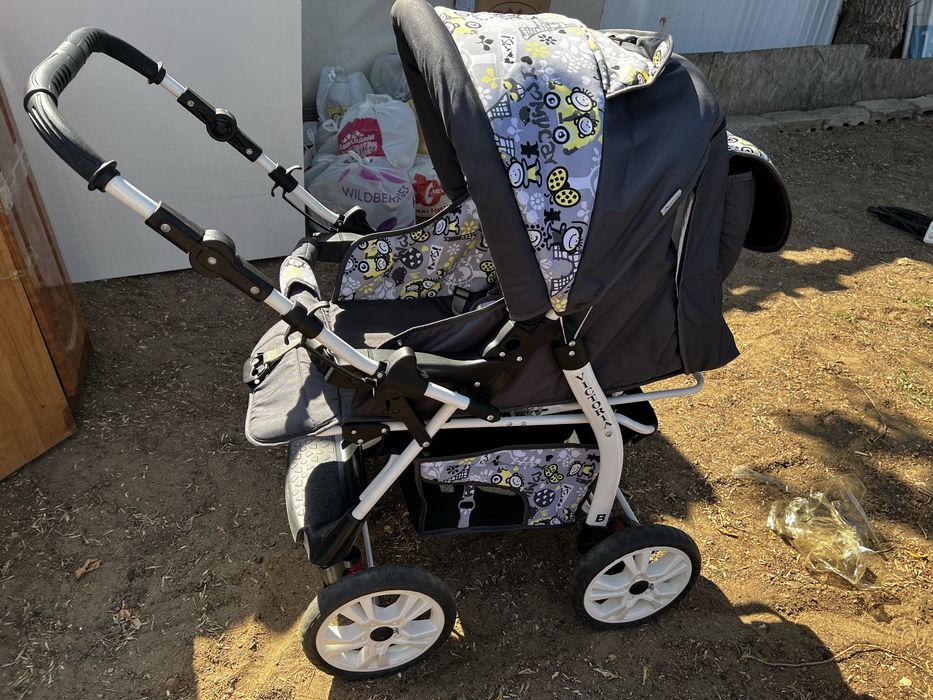 Продам коляску зима, лето.