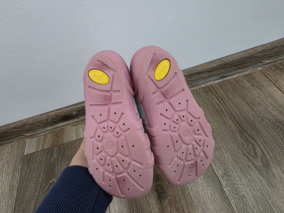 Пантофи за момиче. BEFADO 24 номер