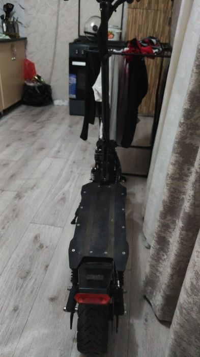 Электросамокат Genezis