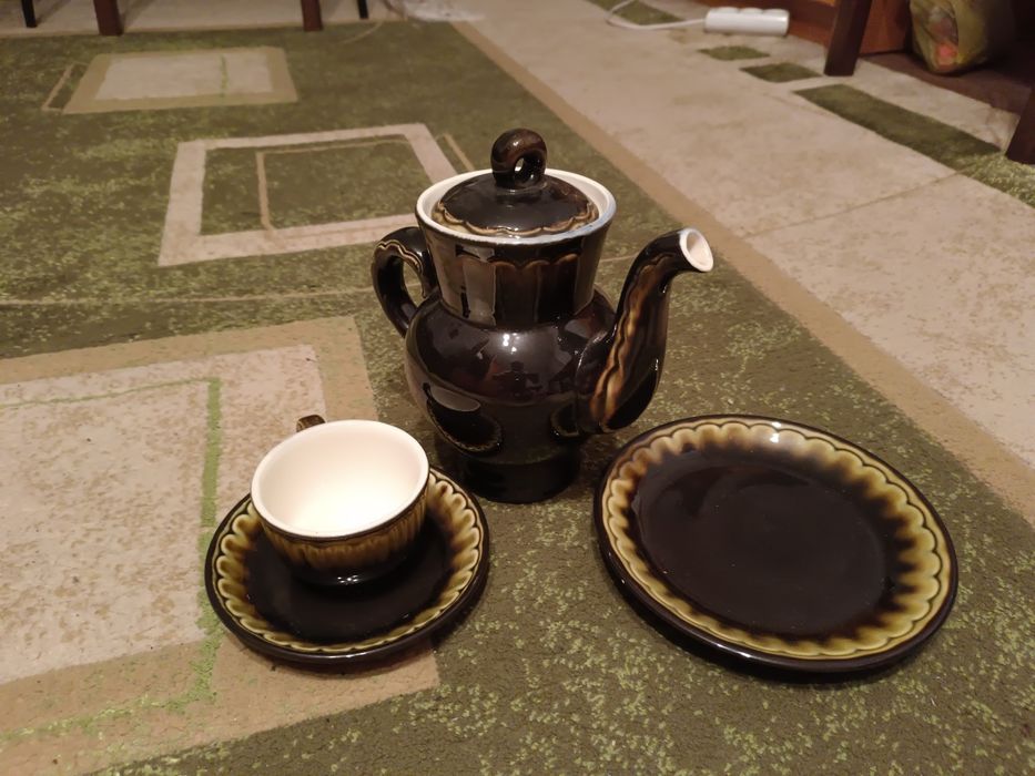 Продам сервиз  черный