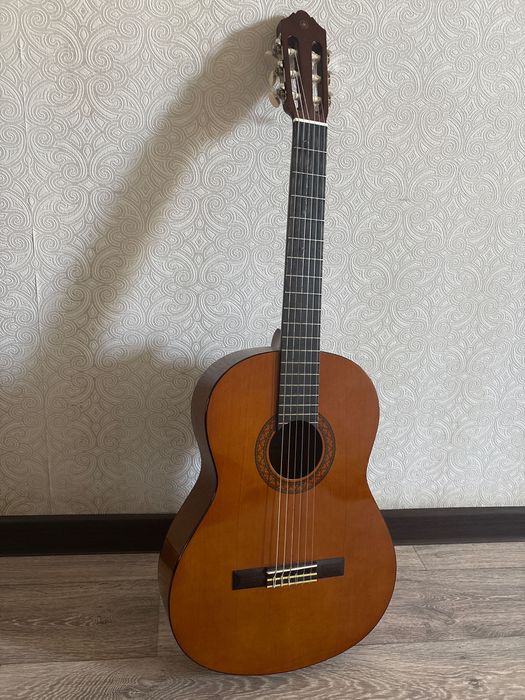 Yamaha C40 классическая гитара