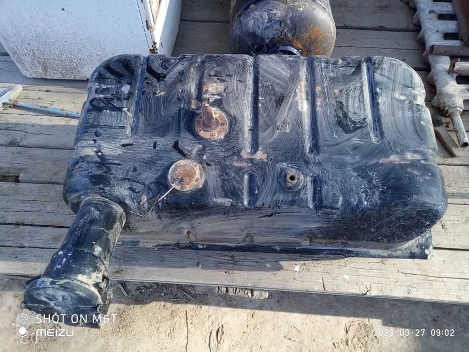 Продается Бензобак