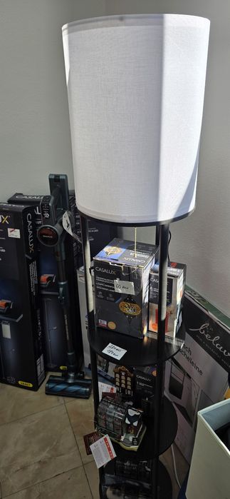 LAMPADAR cu rafturi din lemn