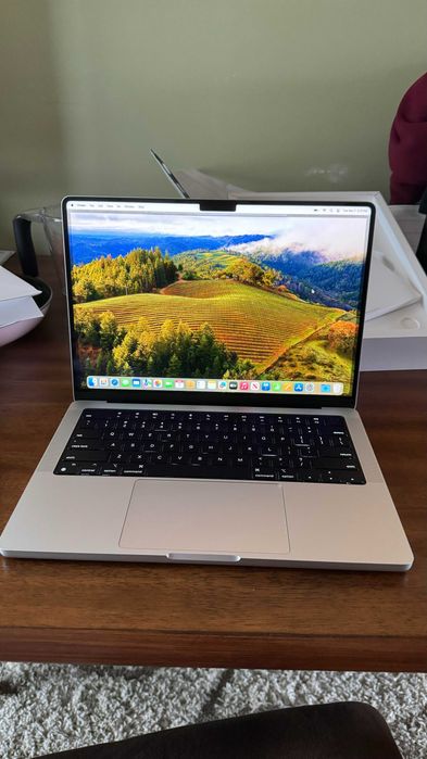 MacBook Pro 14 M3 Pro 18/512GB серебристый
