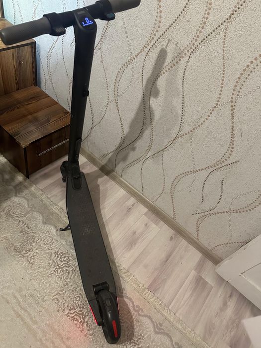 Продам электросамокат