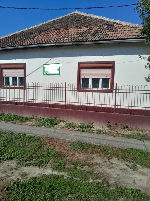 Casa Sepreus / spatiu comercial