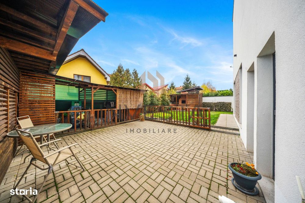 Duplex modern, spatios, pe o strada privata retrasa!