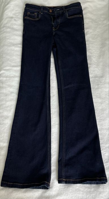 Джинсы клеш Zara.