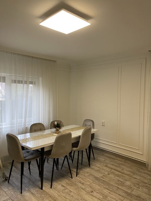 Casa la bulevard !!pozitie excelenta !!