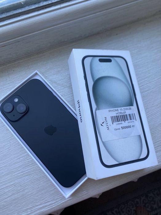 Продаю iPhone 15 256 Г