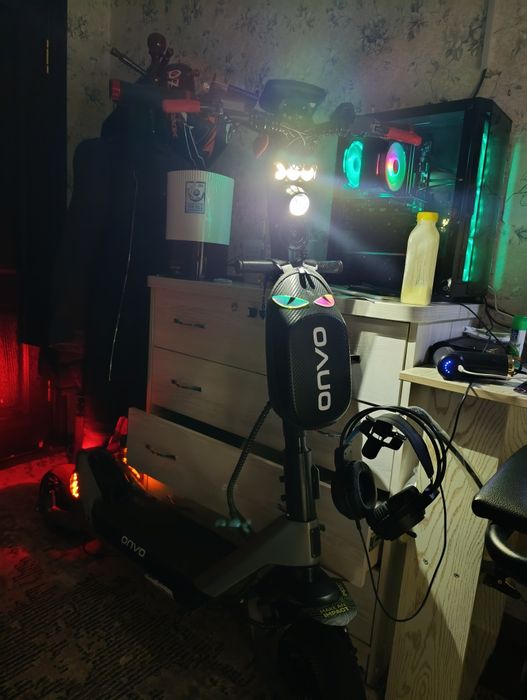 Продаётся электросамокат ONVO RX-5

Пробег: 4322 км (±)

Состояние хор