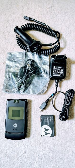 V3 negru by Motorola