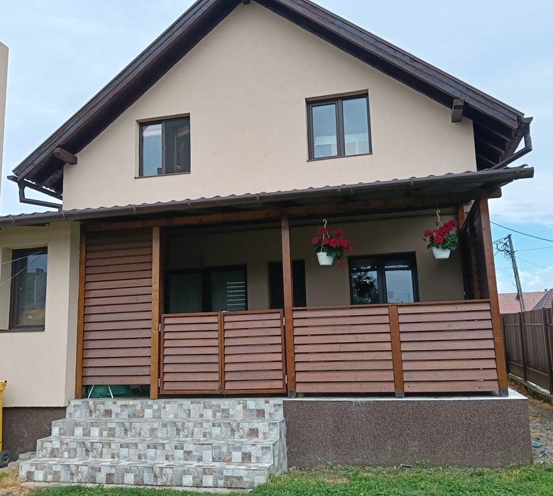 Casa mansardata,Ungheni