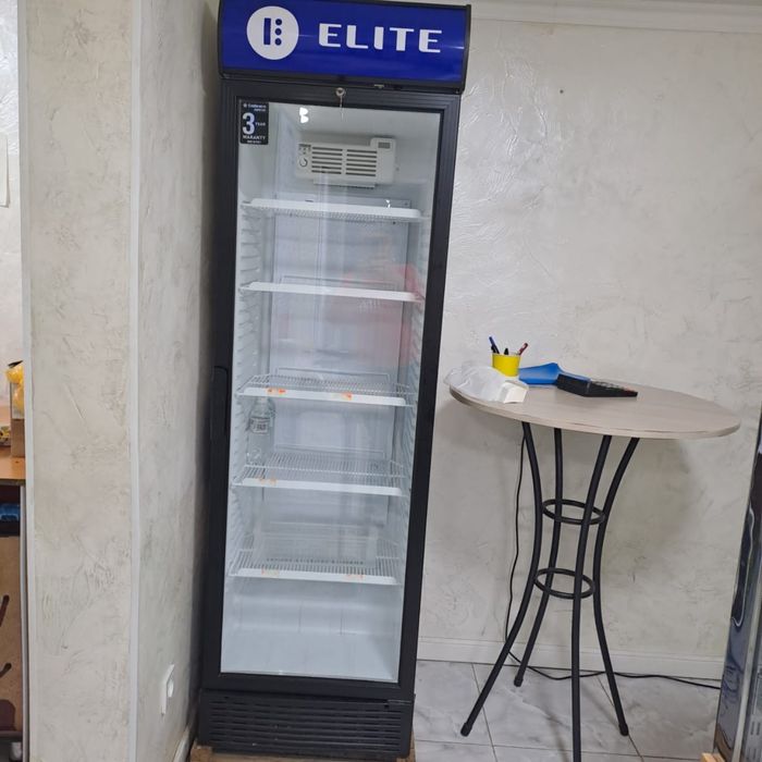 Витринный холодильник