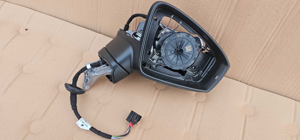 Suport Oglinda dreapta Vw Tiguan 2 2016 / 2017 / 2018 / 2019 2020