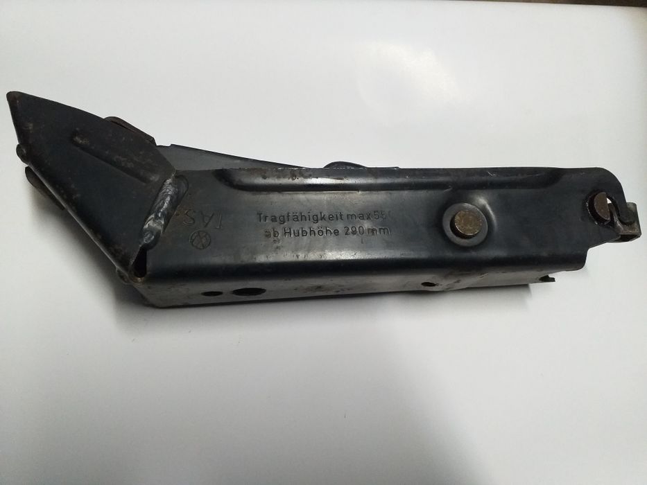 Части за Vw.Фарове,дръжки,капачка,крик за VW