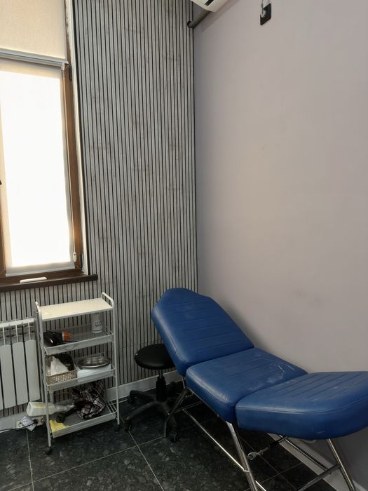 Продам   кушетку