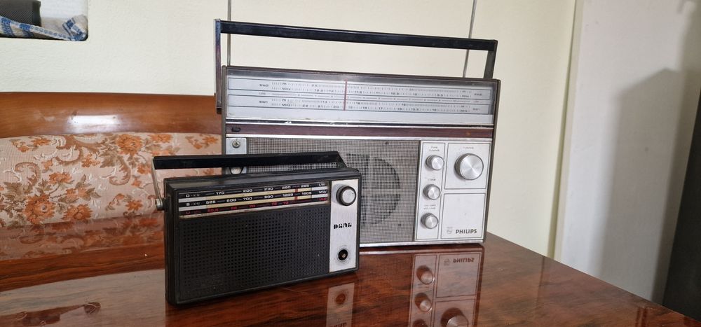 Radio vechi nefunctionale Unitra Dana Philips