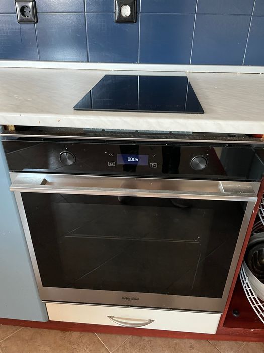 Фурна за вграждане Whirlpool нова