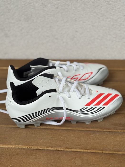 Бутонки за футбол adidas F50 Messi League за естествена трева
