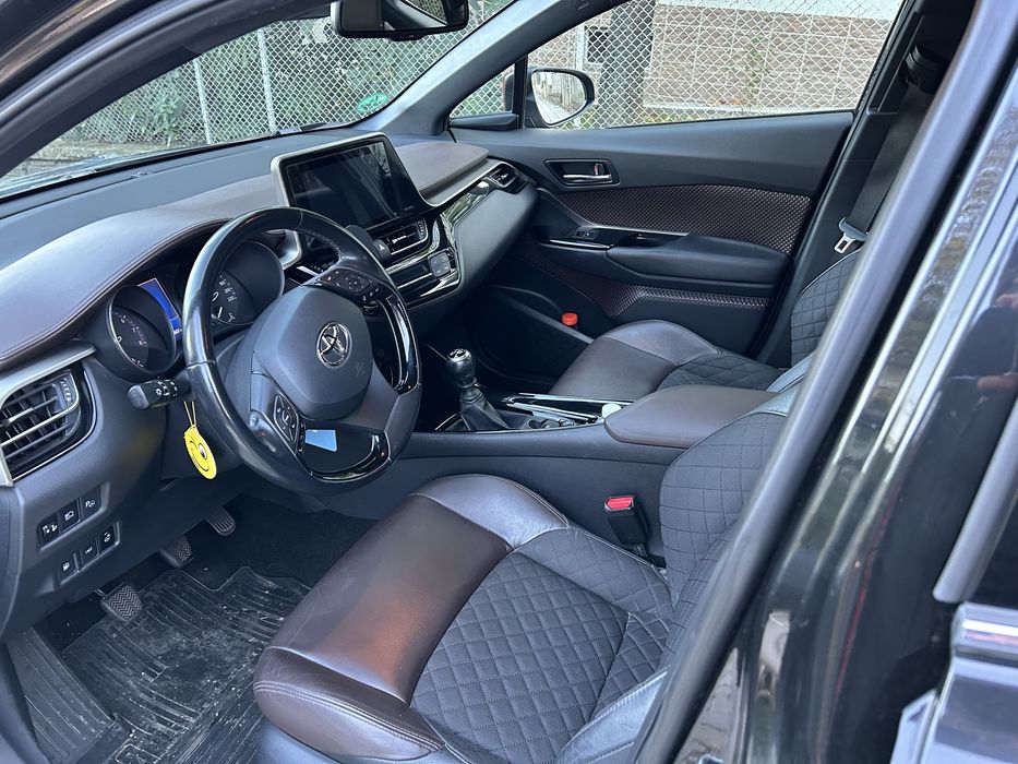 Toyota C-HR чист бензин