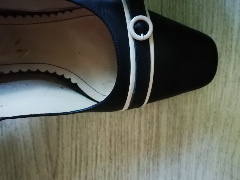 Pantofi piele, mai multe perechi