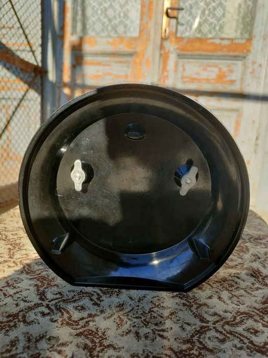 Vând ceas de masă în perfectă stare de funcționare.