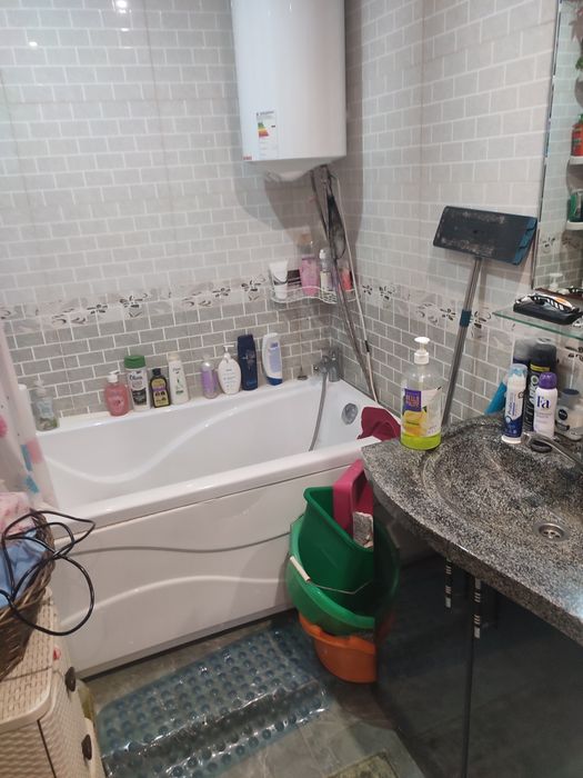 Продам трешку на 5микрорайоне